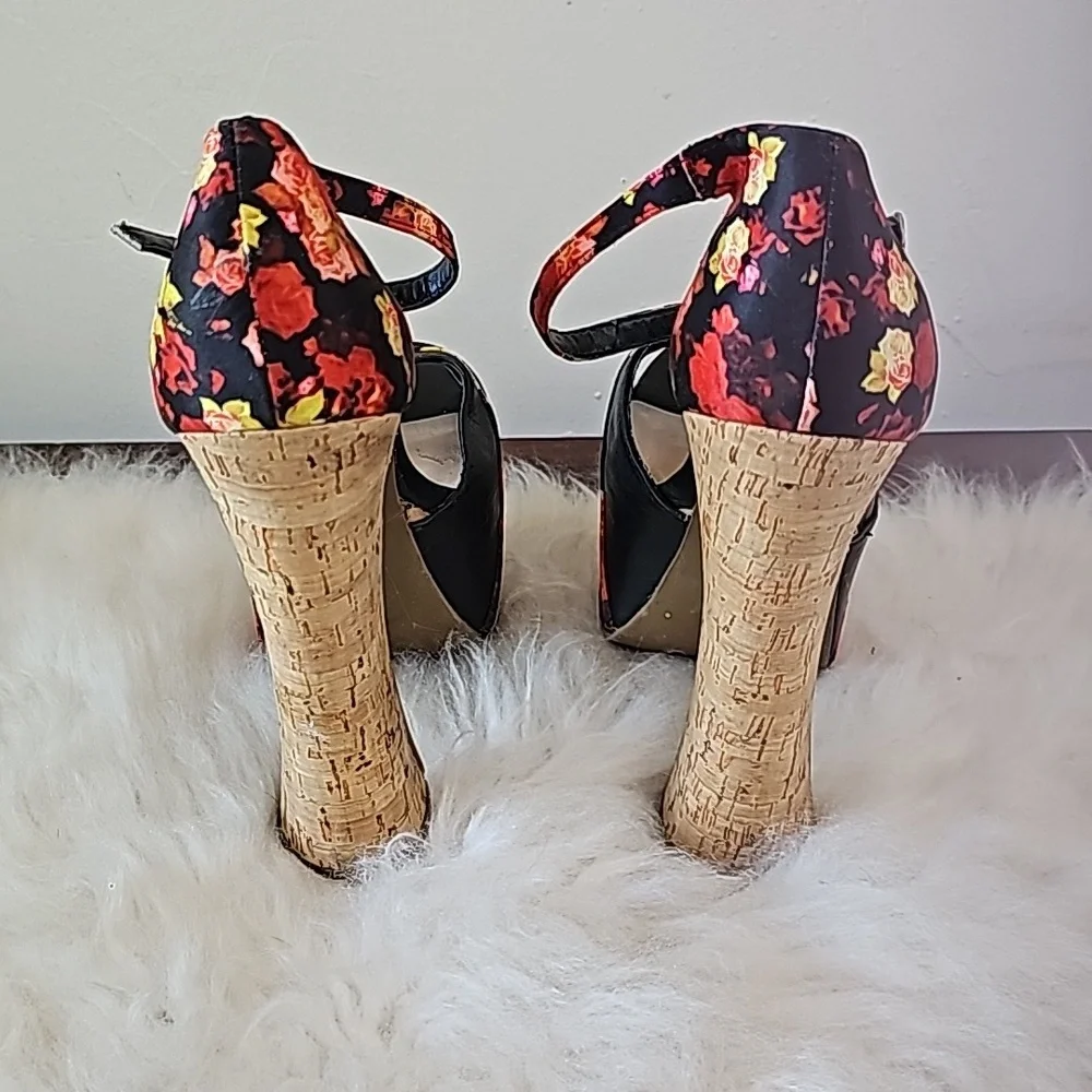 DV8 Dolce Vita floral platform very high heel shoes ankle strap leather cork